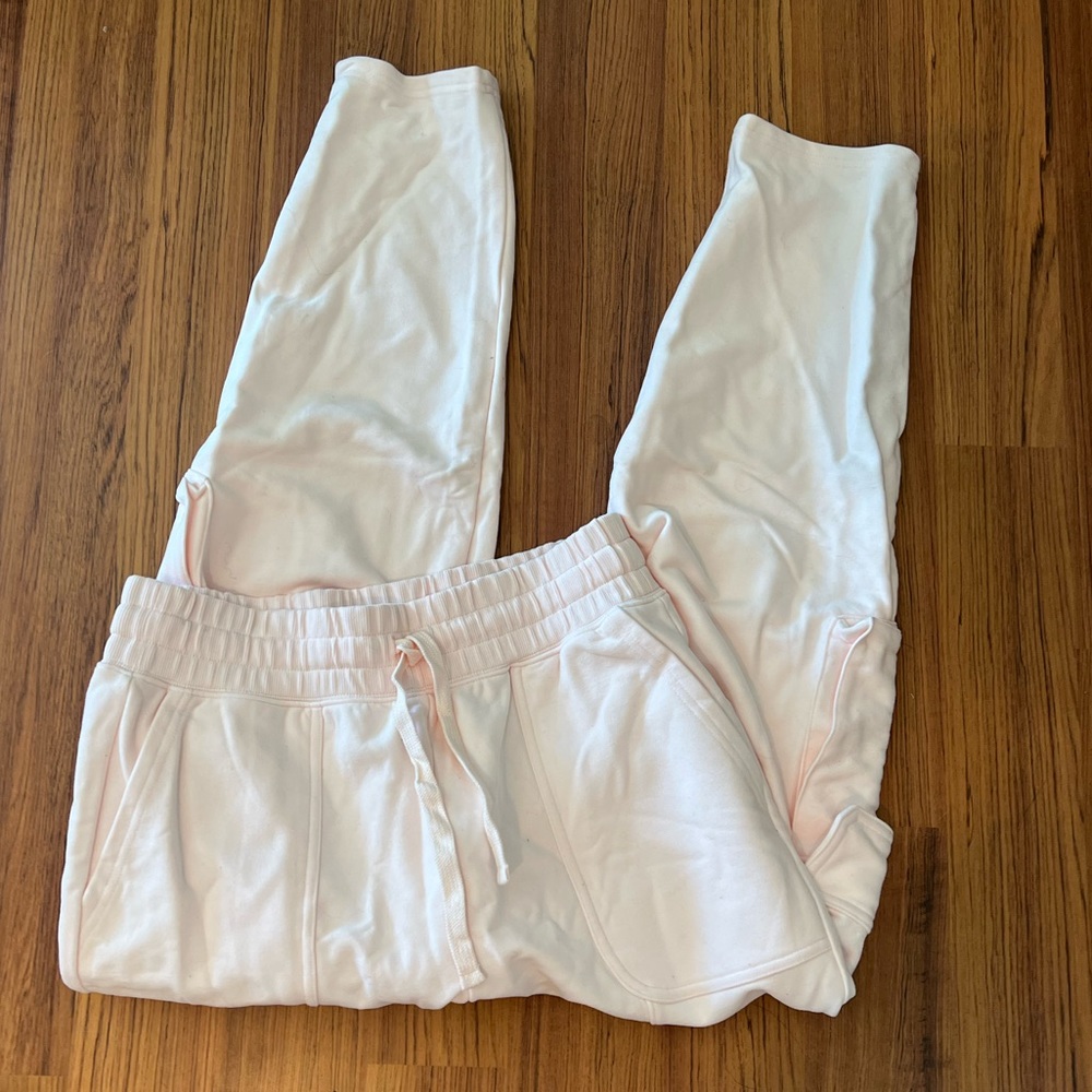 NWOT Blush Pink Fabletics Cargo Joggers